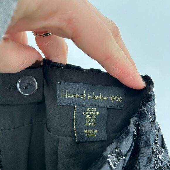 NWT HOUSE OF HARLOW 1960 Black Silver Metallic Velvet Square Mini Skirt Size XS - Picture 5 of 6